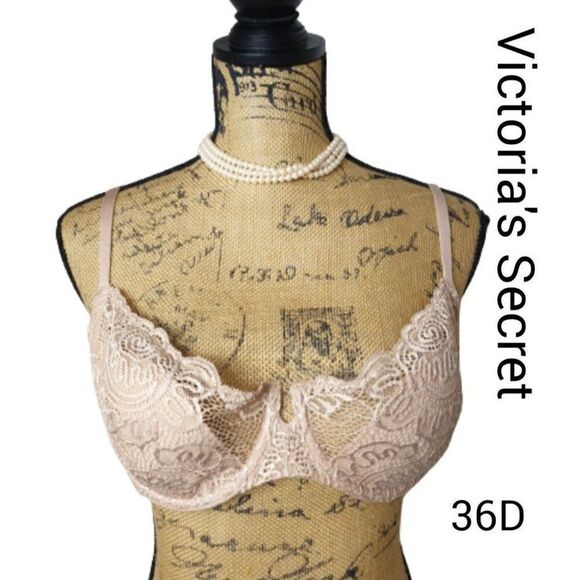 Victoria's Secret Very Sexy 36D Push Up Lace Demi Lightly Lined Bra 36D NWOT - Picture 1 of 6